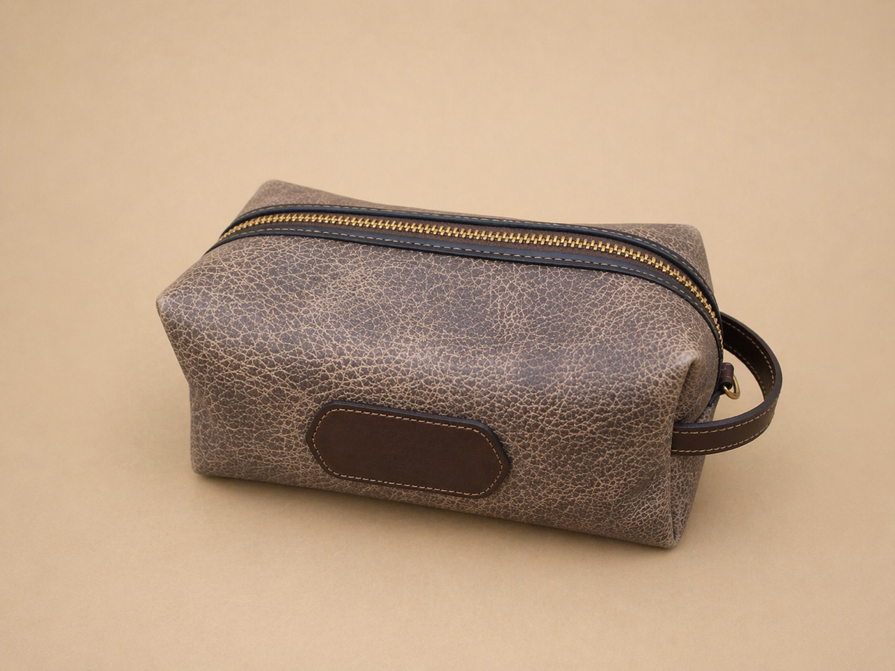 Pebble Grain Travel Bag